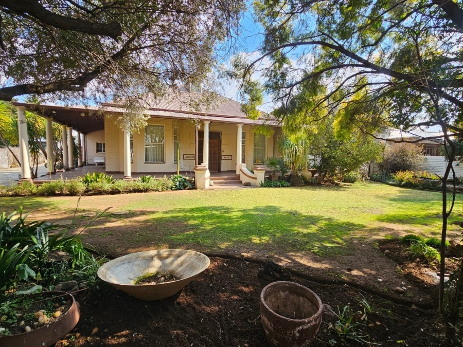 4 Bedroom Property for Sale in Miederpark North West